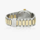 A wristwatch - photo 2