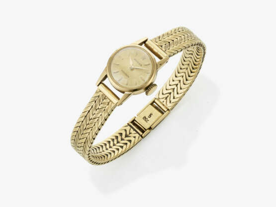 A ladies wristwatch - photo 1
