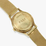 A wristwatch - photo 3