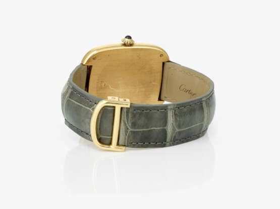 A wristwatch - photo 2