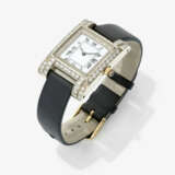 A wristwatch - фото 1