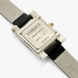 A wristwatch - фото 3