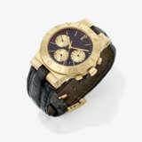 A wristwatch - photo 1