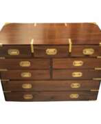 Métal. 19th Century English Campaign Marine Chest of Drawers in Mahogany