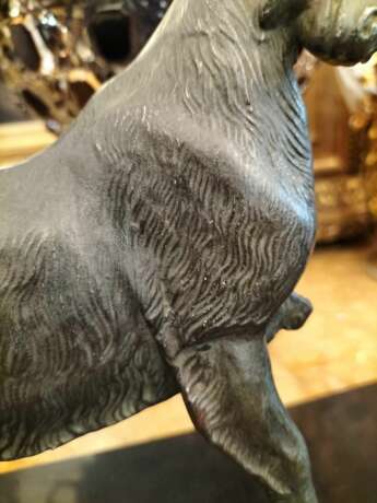 Dynamic Animal Sculpture of Goats in Bronze 20th Century Bronce Empire 20th century - photo 13