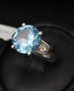 Каталог товаров. Золотое кольцо с бриллиантами и синтетической шпинелью 