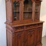 Magnifique vitrine en ch&ecirc;ne. Magnifiques sculptures verre taill&eacute; ch&ecirc;ne. France. Ann&eacute;es 1920. Dimensions&nbsp;: hauteur 225&nbsp;cm longueur 145&nbsp;cm profondeur 62&nbsp;cm. Oak Early 20th century - Foto 3