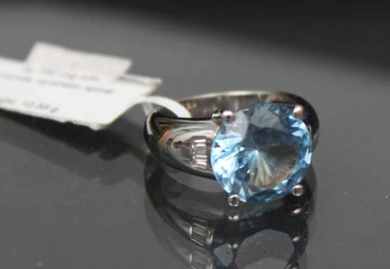 Bague en or avec diamants et spinelle synth&eacute;tique Or Other style 21th century - photo 7