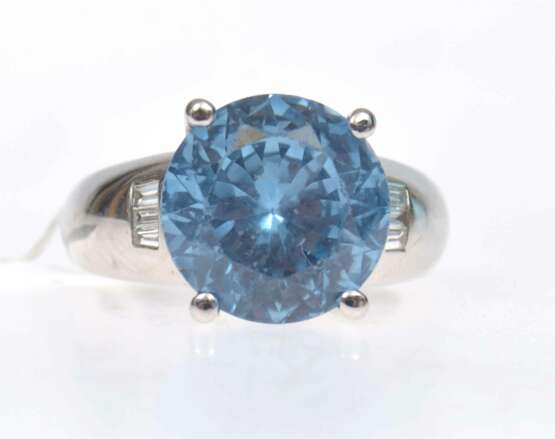 Bague en or avec diamants et spinelle synth&eacute;tique Or Other style 21th century - photo 8