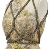 AN ENCHANTING HAUTE COUTURE DAWN GLITTER TULLE DRAPED GRECIAN COLUMN FLORAL EMBROIDERED CHANTILLY LACE DRESS - Foto 2