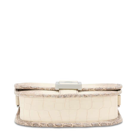 A MATTE WHITE HIMALAYA CROCODILE GALLOP MESSENGER BAG - Foto 4 A MATTE WHITE HIMALAYA CROCODILE GALLOP MESSENGER BAG - Foto 4