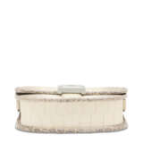 A MATTE WHITE HIMALAYA CROCODILE GALLOP MESSENGER BAG - Foto 4