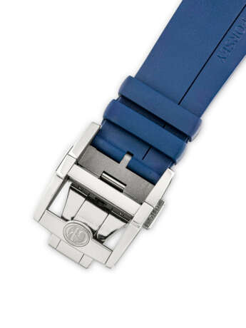 GREUBEL FORSEY. AN EXTREMELY RARE AND EXCEPTIONAL SEMI-SKELETONISED LIMITED EDITION TITANIUM WRISTWATCH WITH INCLINED DOUBLE TOURBILLON AND FIVE-DAY POWER RESERVE - photo 4