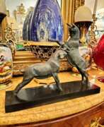 Aperçu. Dynamic Animal Sculpture of Goats in Bronze, 20th Century