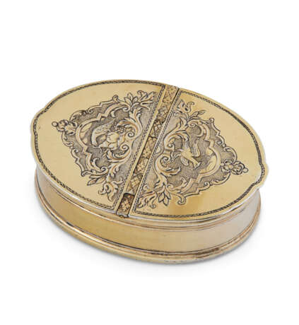 PETITE BOÎTE À ÉPICES EN VERMEIL D'ÉPOQUE LOUIS XV - фото 1