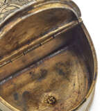 PETITE BOÎTE À ÉPICES EN VERMEIL D'ÉPOQUE LOUIS XV - фото 3