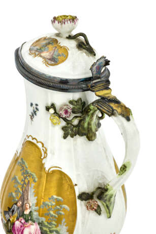 POT À EAU COUVERT ET SON BASSIN CIRCULAIRE EN PORCELAINE DE MEISSEN DU XVIIIE SIÈCLE - photo 5