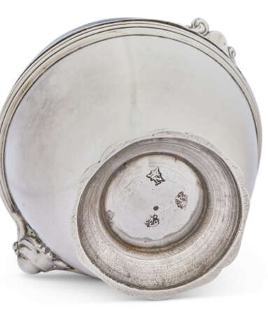 BOULE À SAVON EN ARGENT D`ÉPOQUE LOUIS XV - фото 4 BOULE À SAVON EN ARGENT D`ÉPOQUE LOUIS XV - фото 4