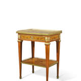 TABLE &#192; &#201;CRIRE D`&#201;POQUE LOUIS XVI - photo 4