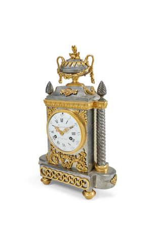 PENDULE DITE "À LA ROMAINE" D`ÉPOQUE LOUIS XVI - фото 2 PENDULE DITE "À LA ROMAINE" D`ÉPOQUE LOUIS XVI - фото 2