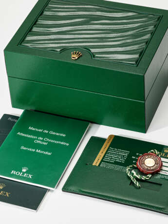 ROLEX, STAINLESS STEEL 'EXPLORER II', REF. 16570 - photo 4 ROLEX, STAINLESS STEEL 'EXPLORER II', REF. 16570 - photo 4