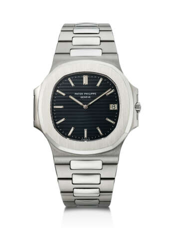 PATEK PHILIPPE, STAINLESS STEEL 'NAUTILUS', REF. 3700/001 - photo 1