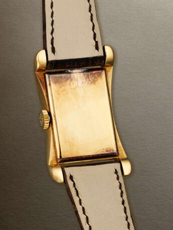 PATEK PHILIPPE, PINK GOLD RECTANGULAR WRISTWATCH, REF. 2442 - photo 3