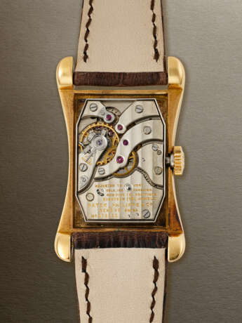 PATEK PHILIPPE, PINK GOLD RECTANGULAR WRISTWATCH, REF. 2442 - photo 4