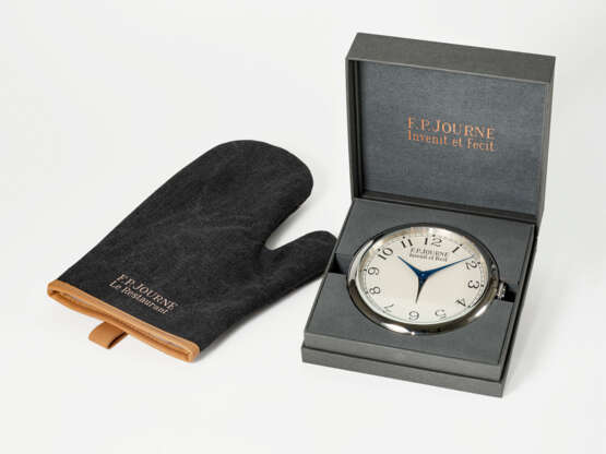 A SET OF TWO F.P. JOURNE ACCESSORIES - фото 1 A SET OF TWO F.P. JOURNE ACCESSORIES - фото 1