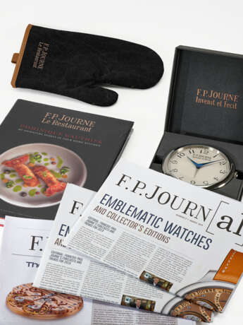 A SET OF TWO F.P. JOURNE ACCESSORIES - фото 3 A SET OF TWO F.P. JOURNE ACCESSORIES - фото 3