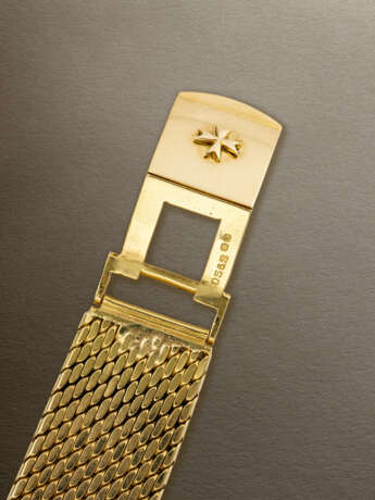 VACHERON CONSTANTIN, YELLOW GOLD 'CHRONOMÈTRE ROYAL', REF. 6226, MADE FOR THE ENGLISH MARKET - фото 6