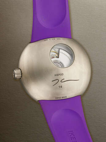 IKEPOD, TITANIUM 'HORIZON JEFF KOONS CANNONBALLS', REF. HHTJK - Foto 3