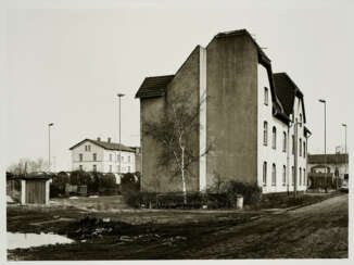 Thomas Struth. Kiespfad Duisburg 1985