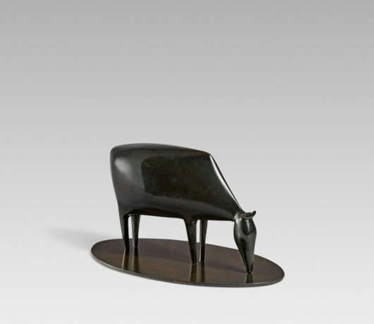 Ewald Mataré. Grasende Kuh II - photo 1