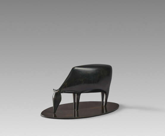 Ewald Mataré. Grasende Kuh II - photo 2