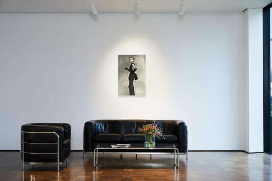 Irving Penn. Lisa Fonssagrives-Penn (Woman with Roses on her Arm) - photo 5