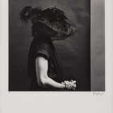 Robert Mapplethorpe. Lisa Lyon (arm flexed) - photo 2