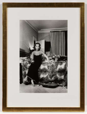 Helmut Newton. Portrait of Romy Schneider at Home, Paris - photo 4 Helmut Newton. Portrait of Romy Schneider at Home, Paris - photo 4