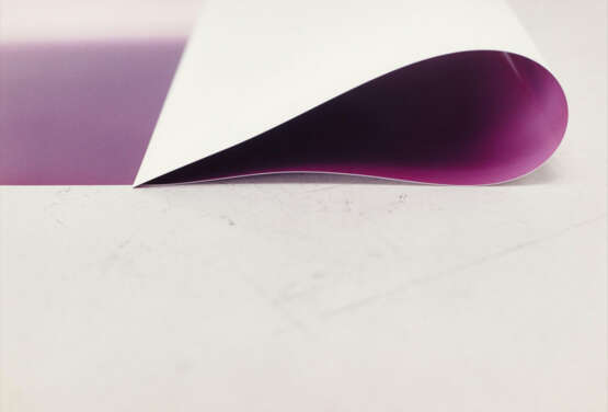 Wolfgang Tillmans. paper drop (Krishnamurti) II - фото 1