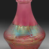 Loetz-Vase mit Dekor "camelienrot" - photo 1