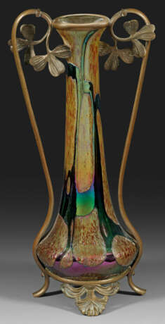 Loetz-Vase mit mit Jugendstil-Bronzemontierung - фото 1
