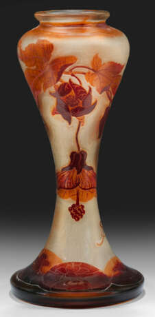 Balustervase mit Hibiskus-Dekor von Emile Gallé - Foto 1