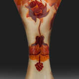 Balustervase mit Hibiskus-Dekor von Emile Gallé - Foto 1