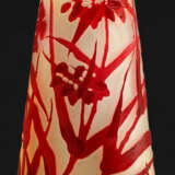 Jugendstil-Ziervase mit Blumen-Dekor von Gallé - фото 1