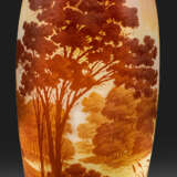 Große Emile Gallé-Ziervase mit Flusslandschaft - фото 1