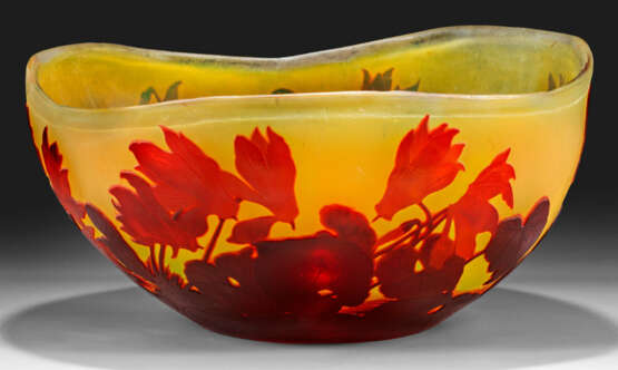 Emile Gallé-Schale mit Alpenveilchen-Dekor - photo 1