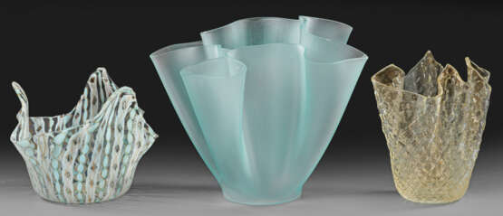 Drei "Fazzoletto"-Vasen - фото 1 Drei "Fazzoletto"-Vasen - фото 1