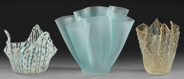 Drei "Fazzoletto"-Vasen