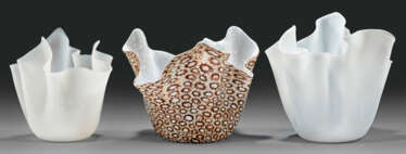 Drei "Fazzoletto"-Vasen