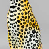 Moderne, dekorative Figur eines sitzenden Leoparden - фото 1